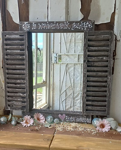 Vintage Frame with Mirror